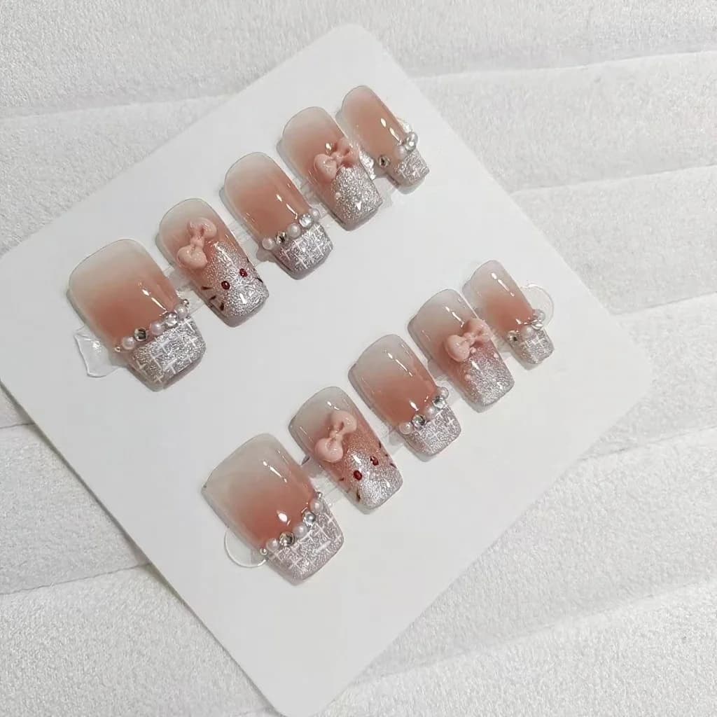เล็บปลอมติดเร็ว ทรงสี่เหลี่ยมสั้น ลายการ์ตูนแมวน่ารัก 30 ชิ้น