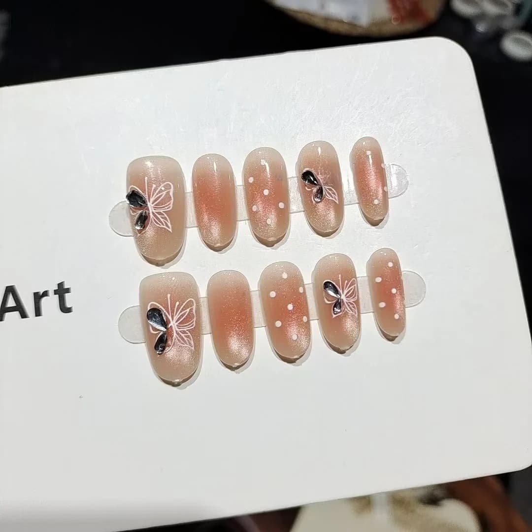 เล็บติดสำเร็จรูป Cat Eye ประดับลูกแก้วและเพชร