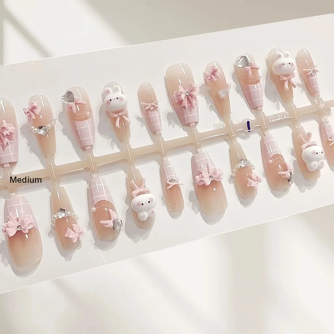 เล็บปลอมลายกระต่ายสีชมพูน่ารัก ทรงโลงศพปานกลาง 30 ชิ้น